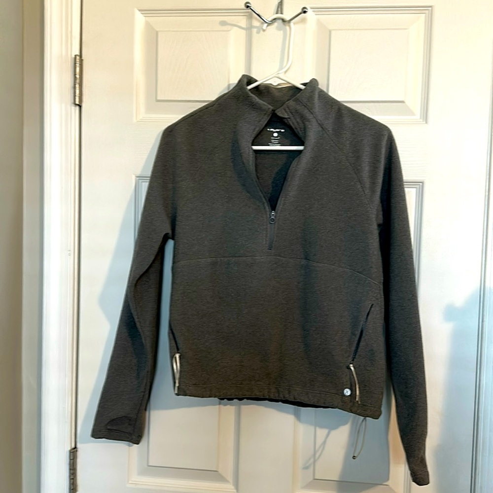 Layere8 Pullover